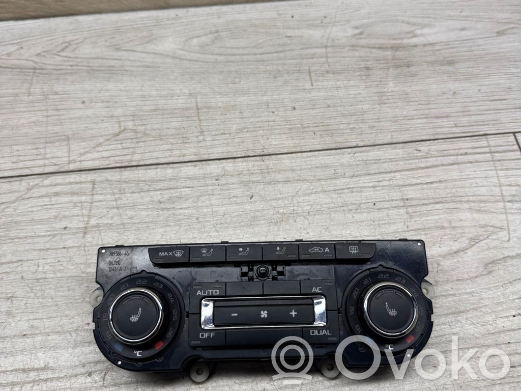 Skoda Superb B6 (3T) Climate control unit 
