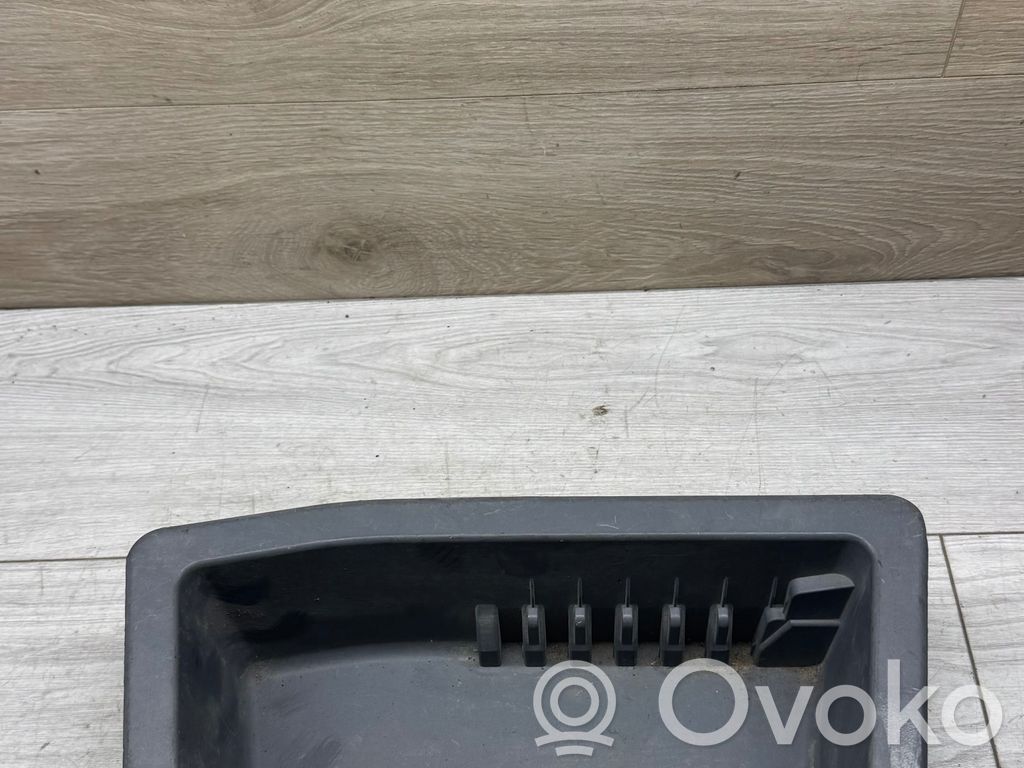 Other trunk/boot trim element   52850610,7139051