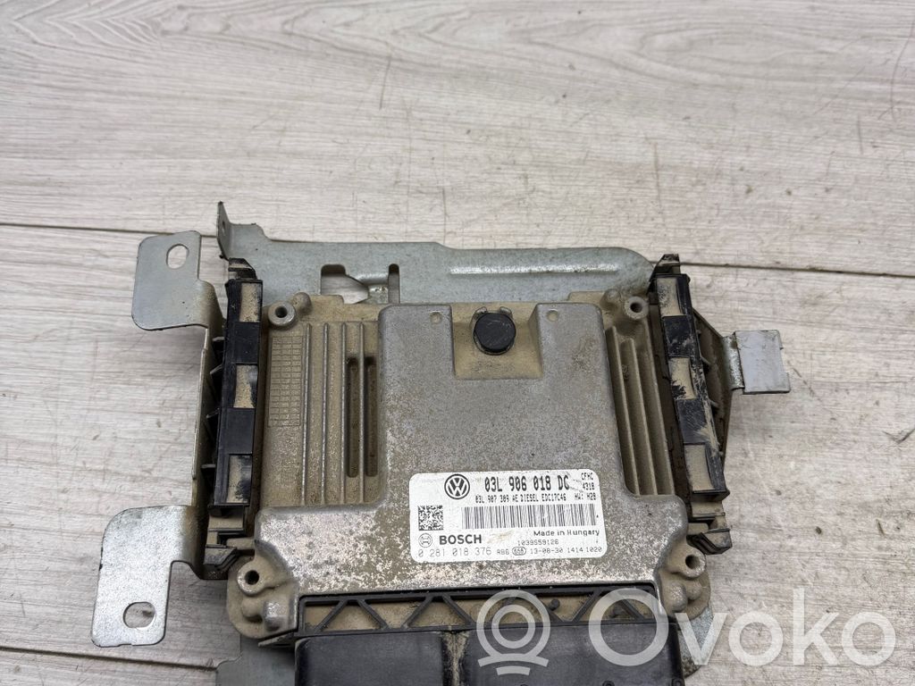 Volkswagen Caddy Sterownik / Moduł ECU 