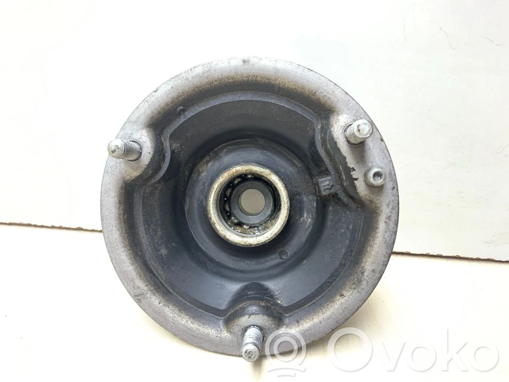 Front upper strut mount   6775098