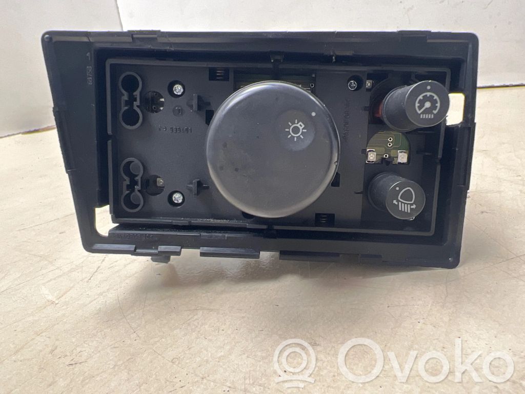 Opel Zafira B Interruptor de luz 