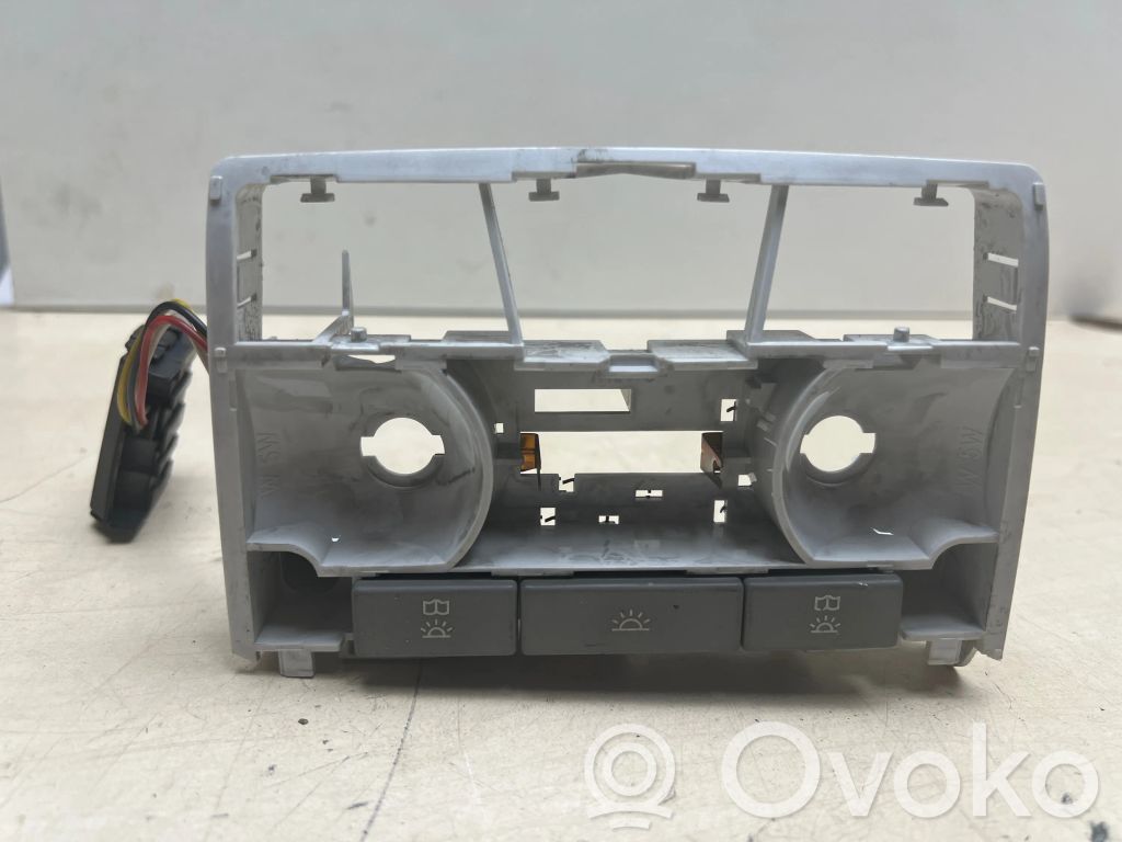 Opel Zafira B Front seat light 
