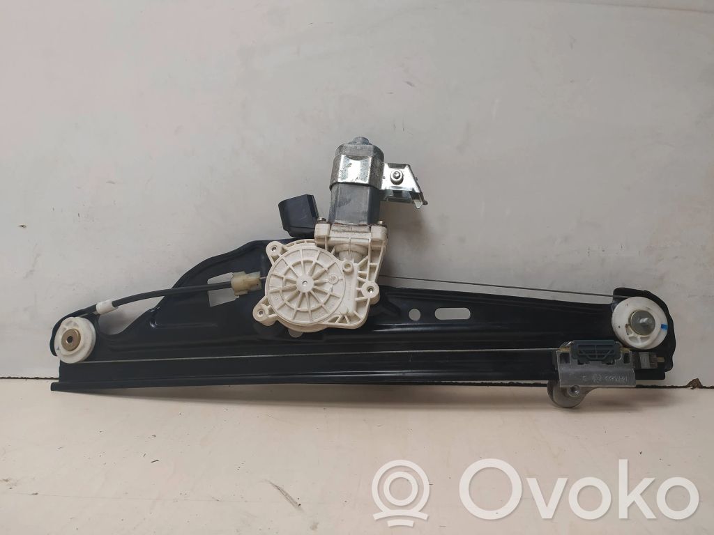 BMW 5 E60 E61 Regulador con motor de la ventanilla de la puerta corredera 