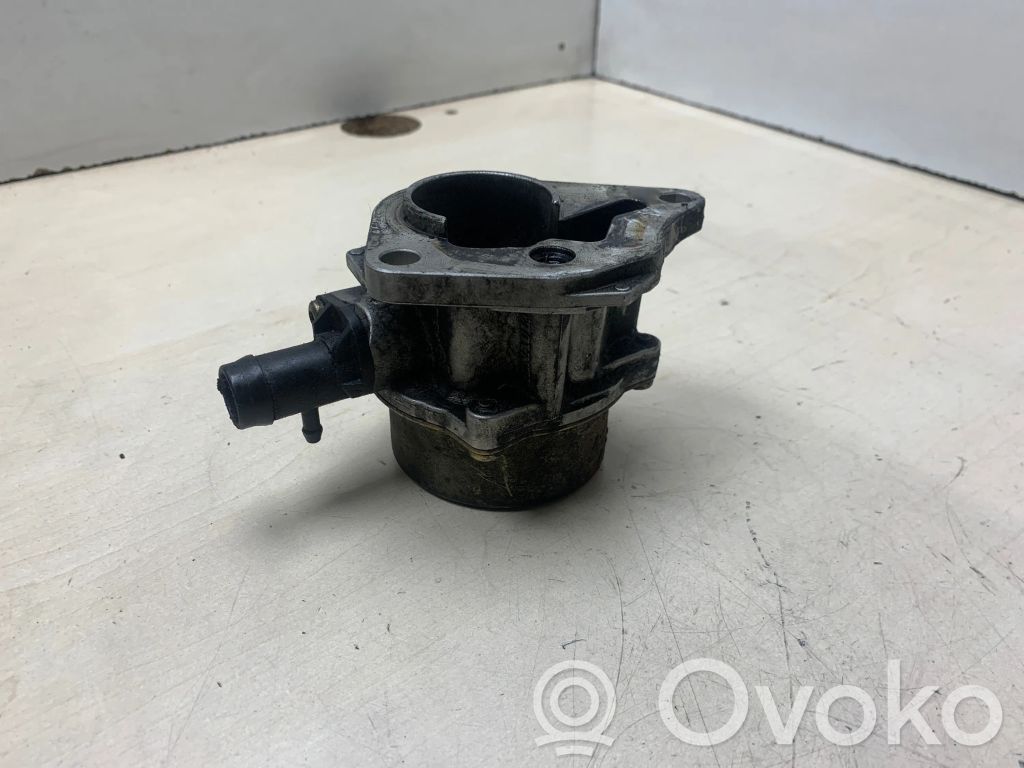 Vacuum pump