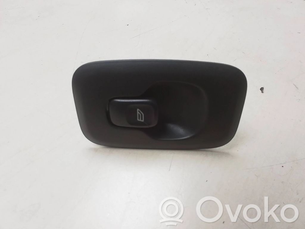 Electric window control switch   30658696,09120700,5586N3RUA