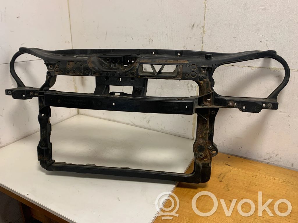 Volkswagen Polo Radiatoru panelis 