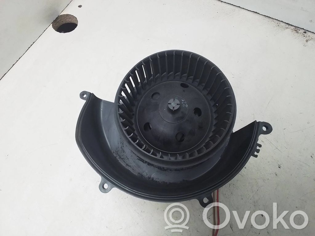 Opel Astra H Wentylator nawiewu / Dmuchawa 