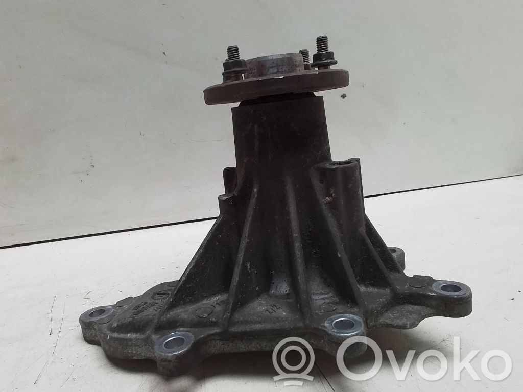 Nissan Navara D40 Water pump 