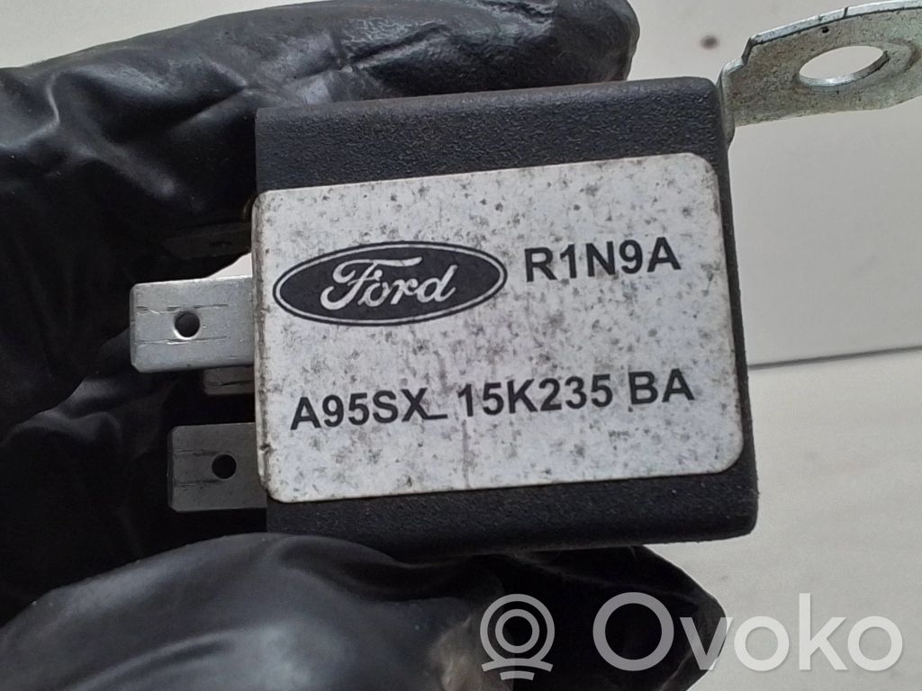 Ford Mondeo MK IV Muu rele 
