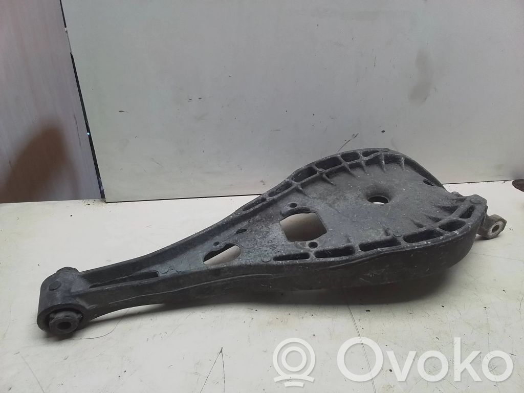 Rear upper control arm/wishbone   3332