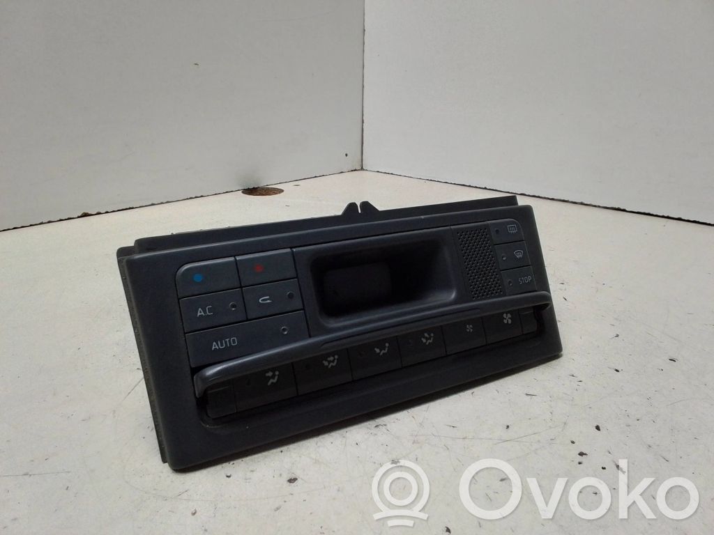 Renault Laguna I Climate control unit 