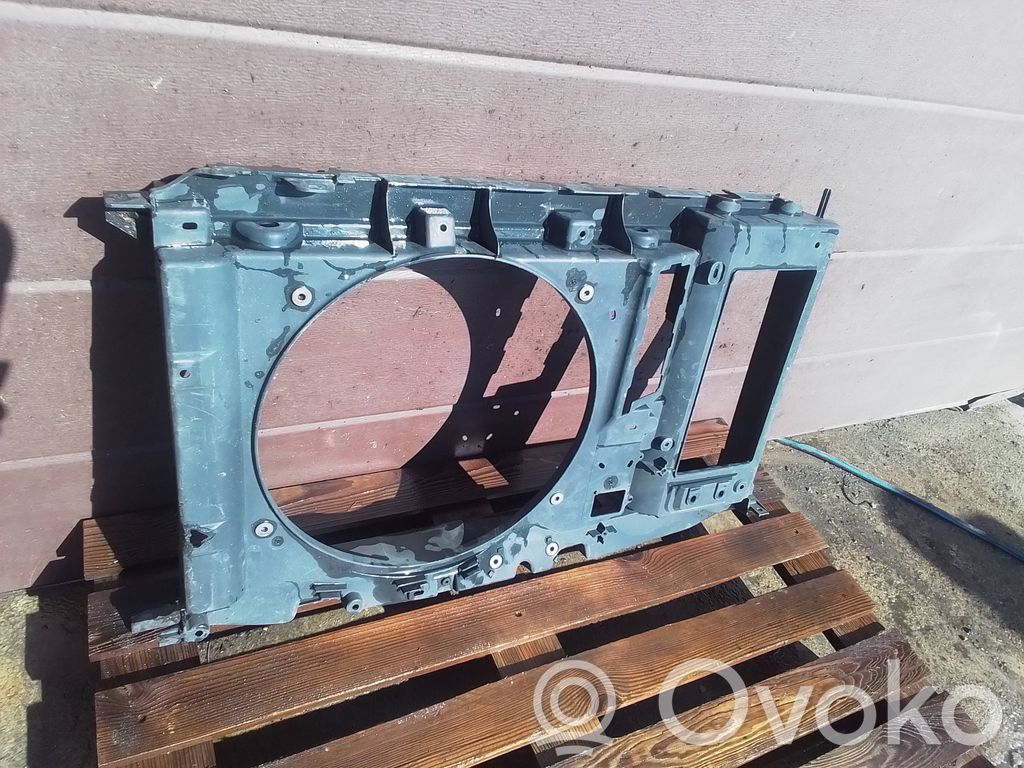 Citroen Berlingo Radiatorių panelė 