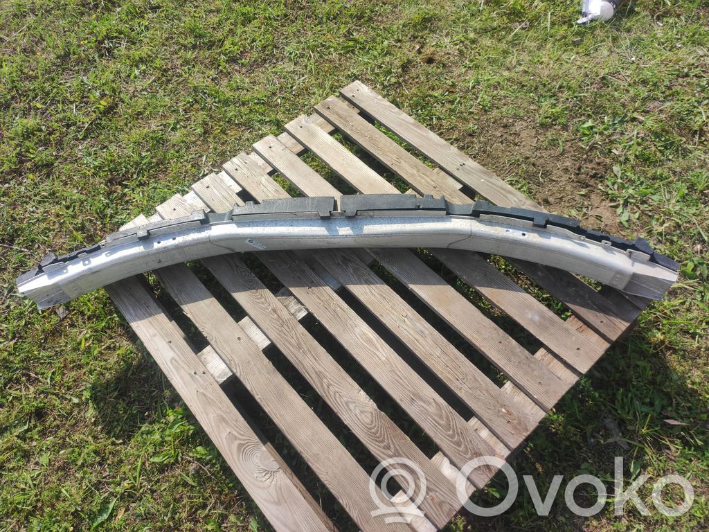 Priekšpusē bampera sija / balka   13232811GE