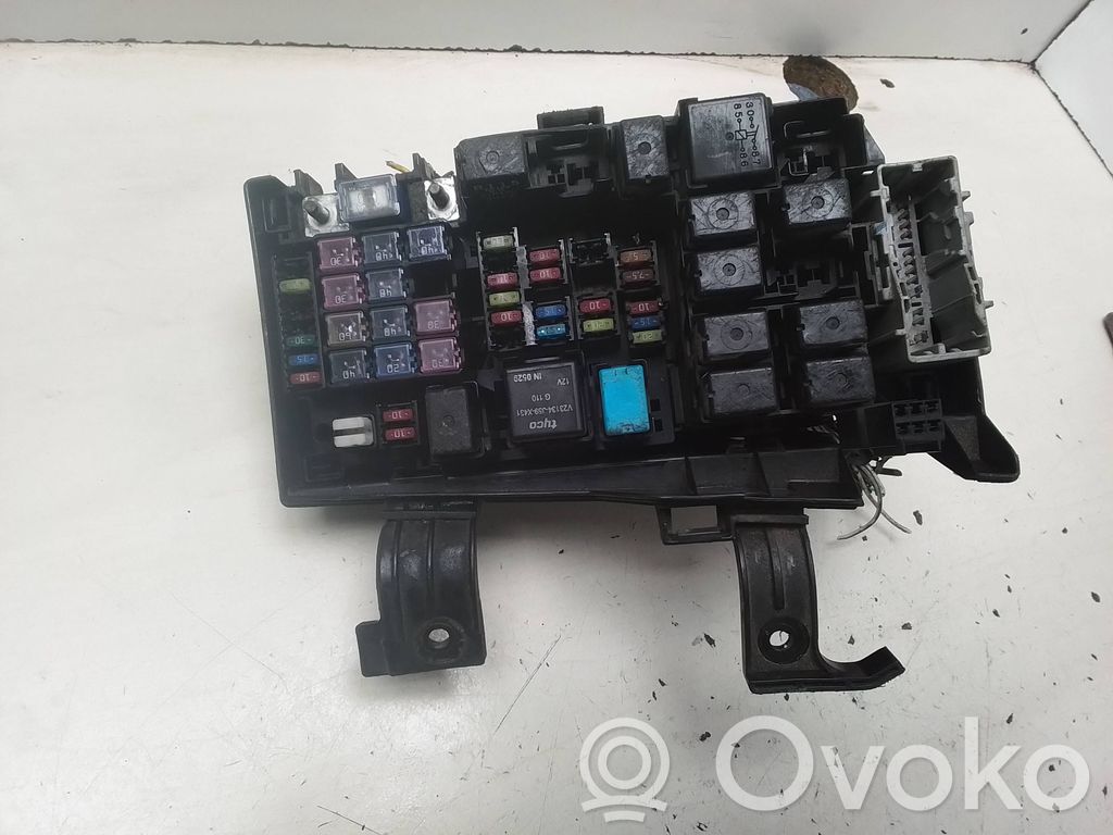 Mazda 6 Fuse module 