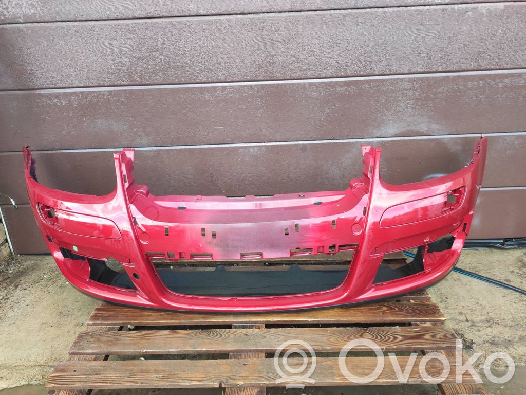 Volkswagen Jetta V Parachoques delantero 