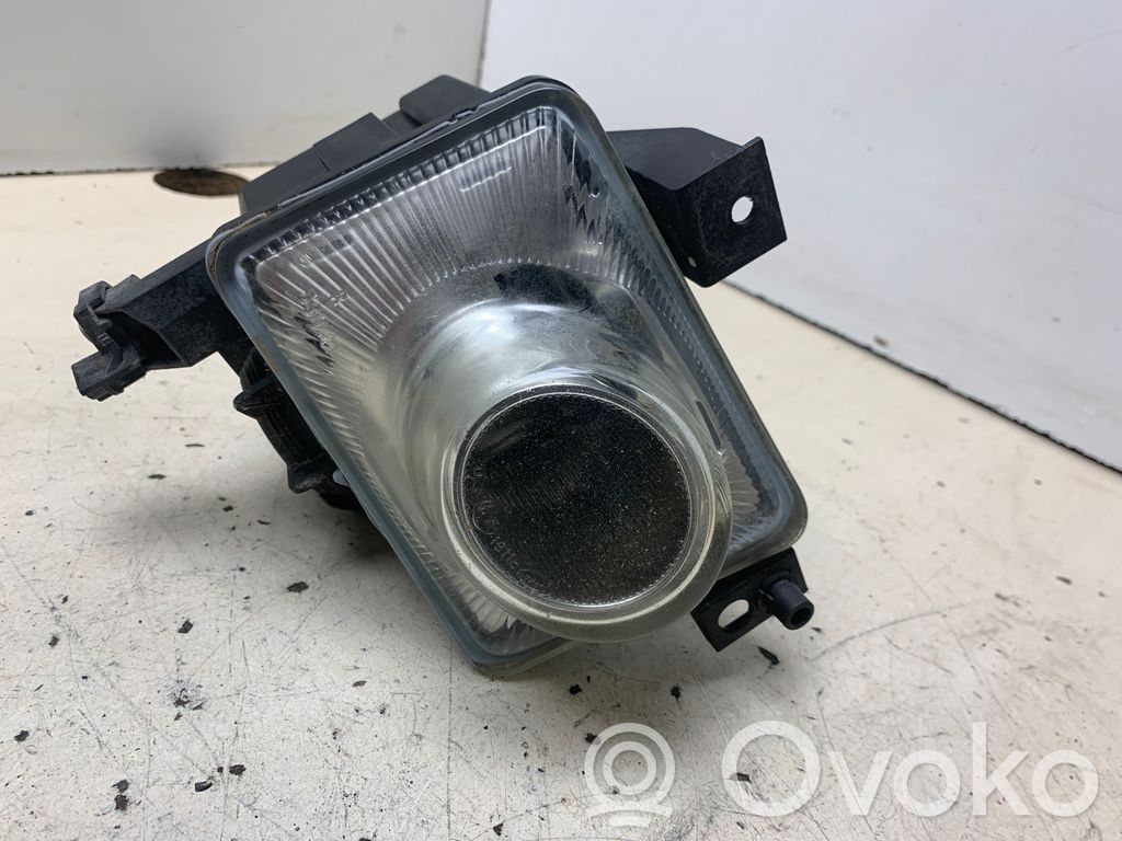 Opel Vectra C Miglas lukturis priekšā 