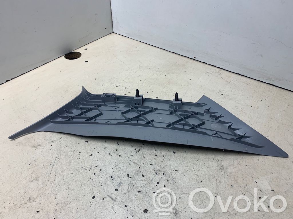 (C) pillar trim   7058339
