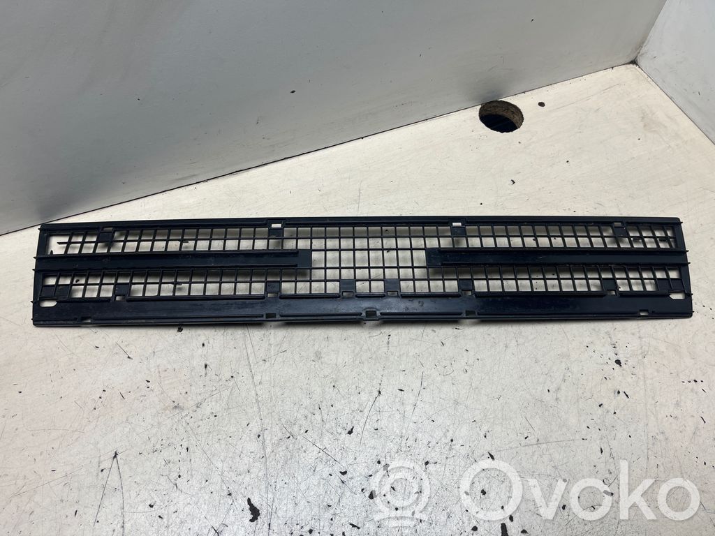 Fiat Croma Front bumper upper radiator grill 