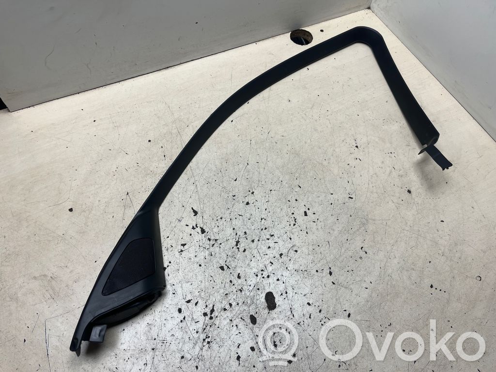 BMW 1 E81 E87 Front door glass trim molding 