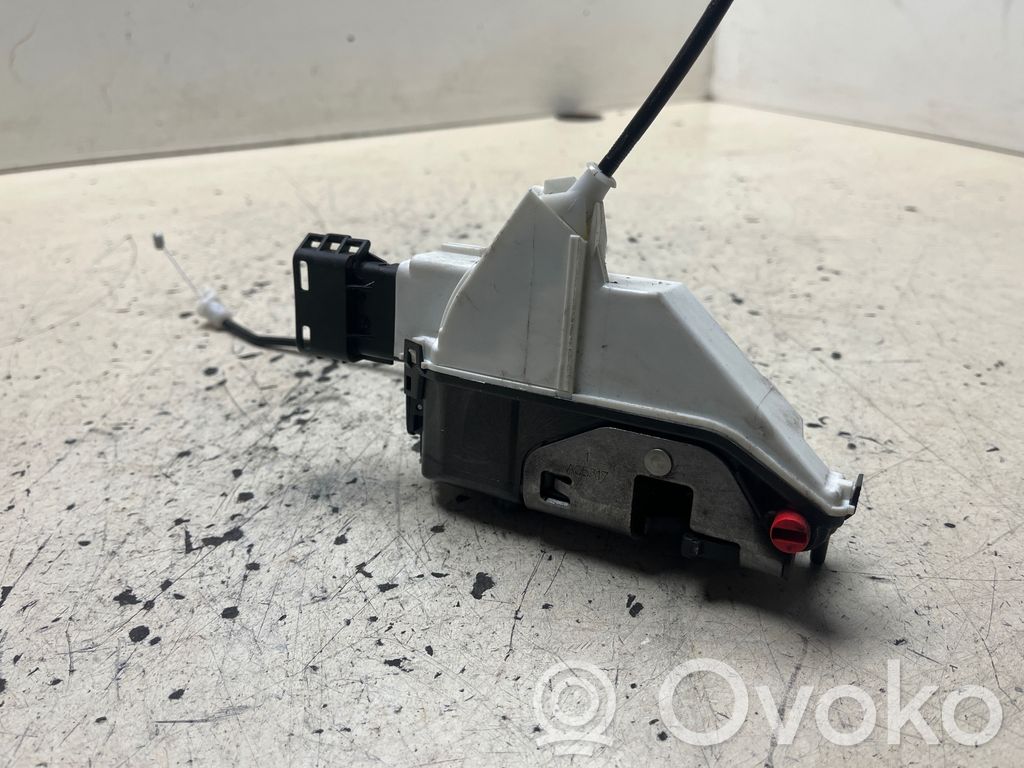 Citroen C3 Aizmugurē slēdzene 