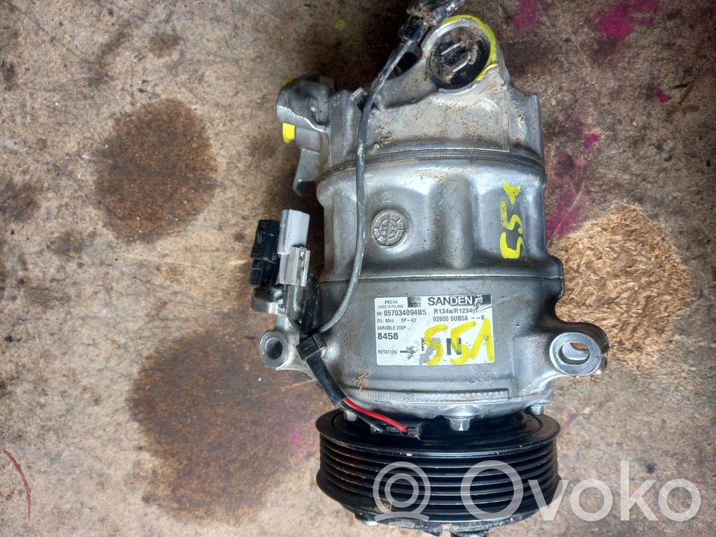 Nissan Qashqai J12 Compresor (pompă) aer condiționat (A/C) 