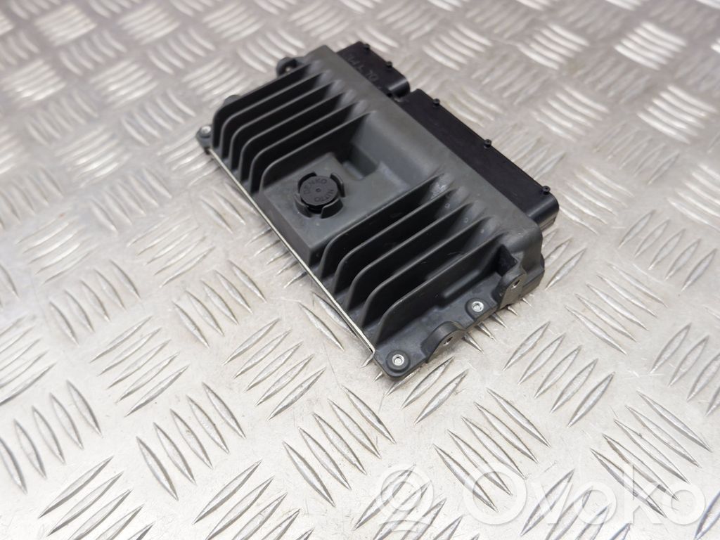 Toyota Yaris XP210 Engine control unit/module 