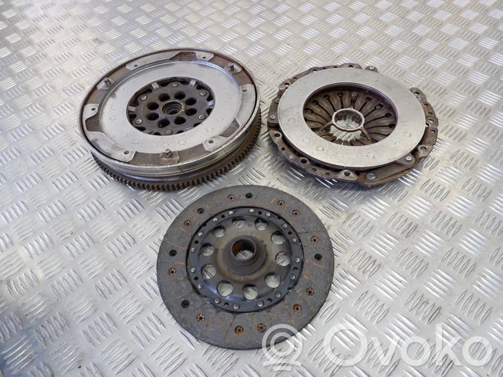 BMW X1 E84 Sajūga disks 