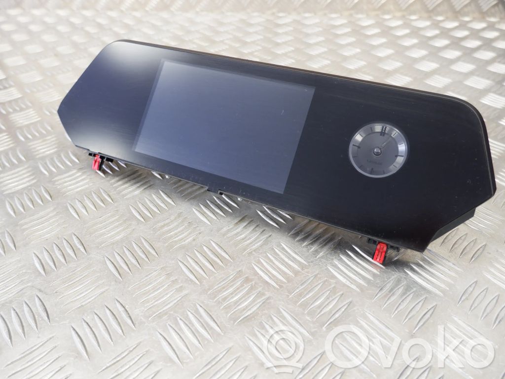 Lexus UX Screen/display/small screen 