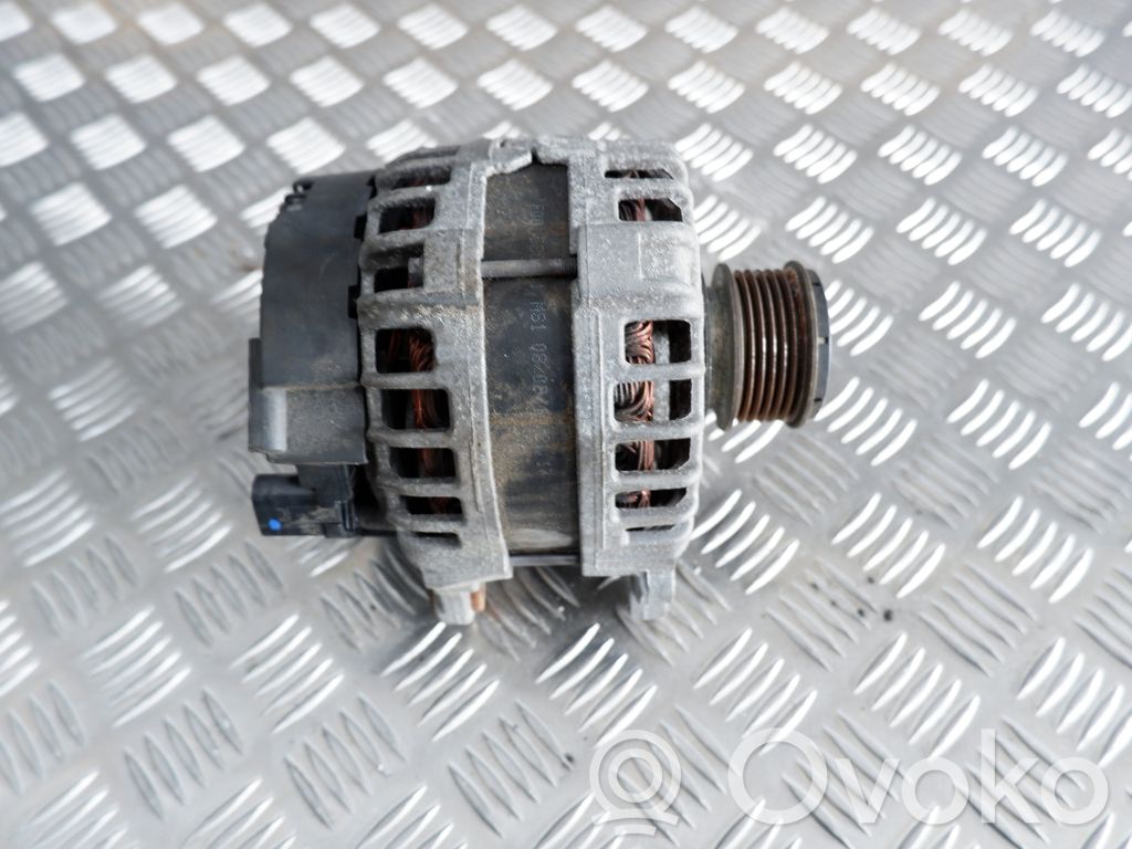 Volkswagen PASSAT B7 Ģenerators 