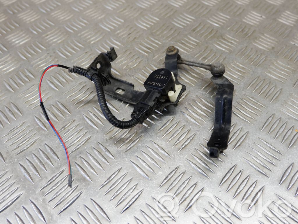 Toyota Prius (XW50) Rear air suspension level height sensor 