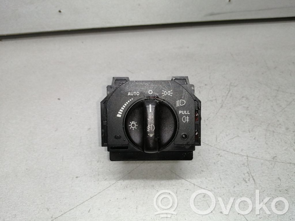 Jaguar S-Type Light switch 