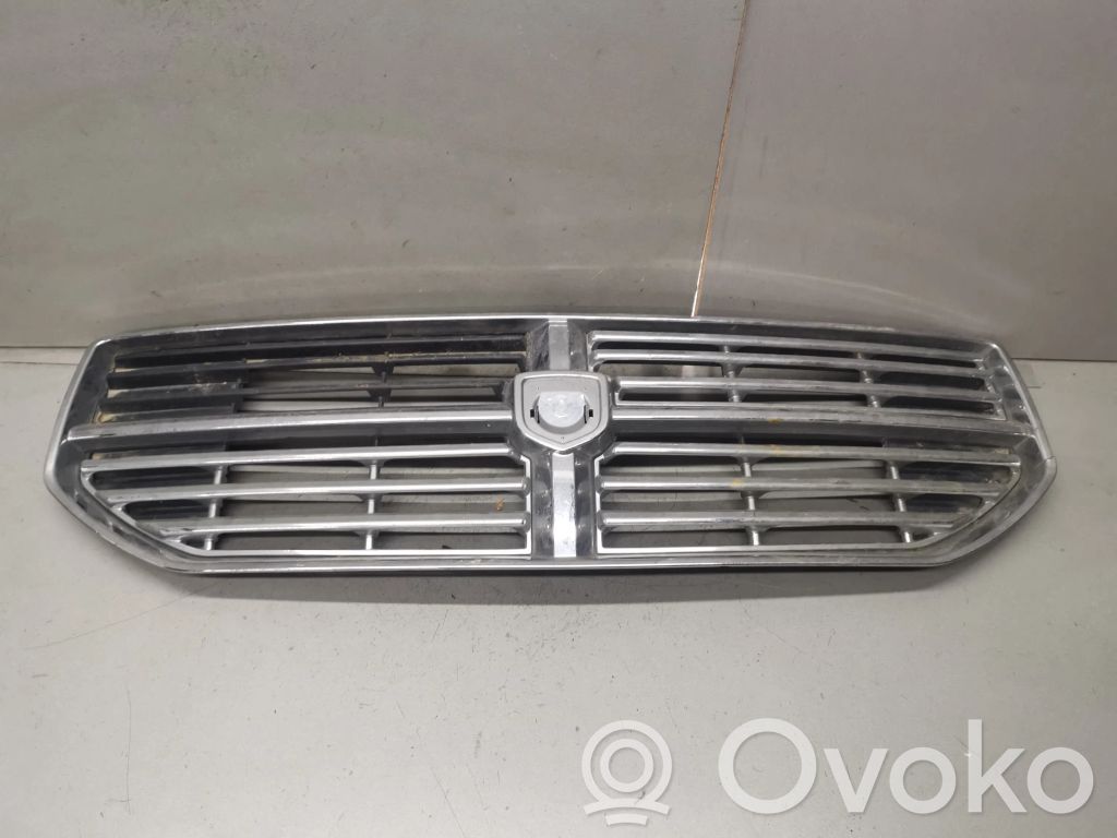 Dodge Caliber Front bumper upper radiator grill 