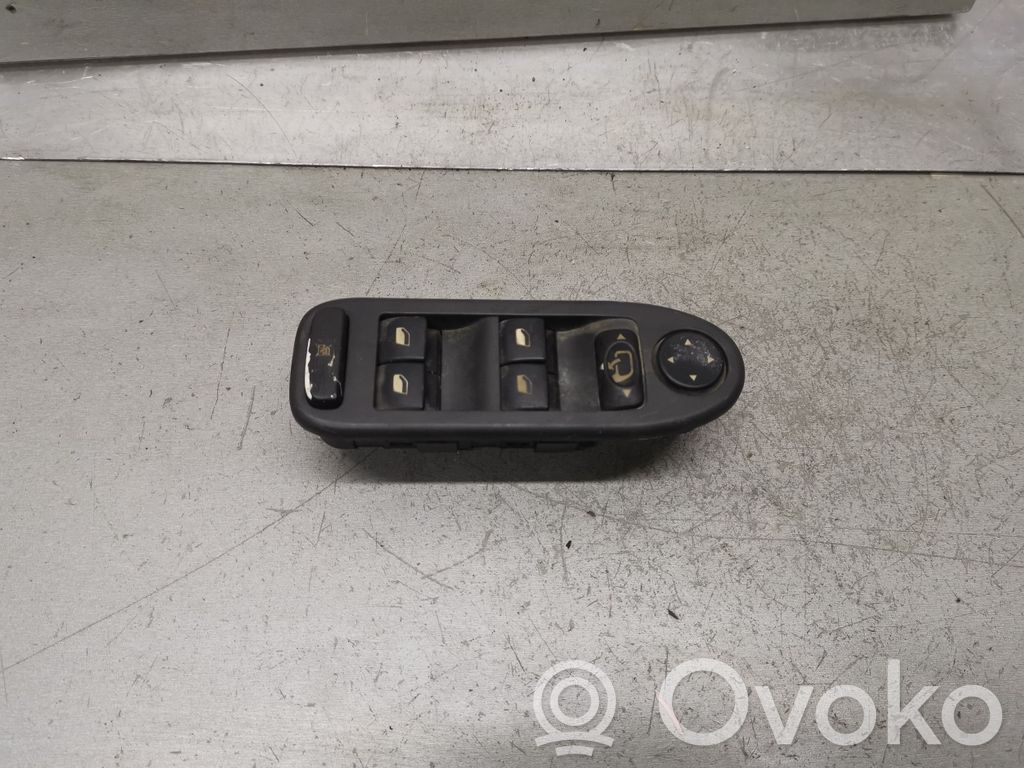 Citroen C5 Electric window control switch 