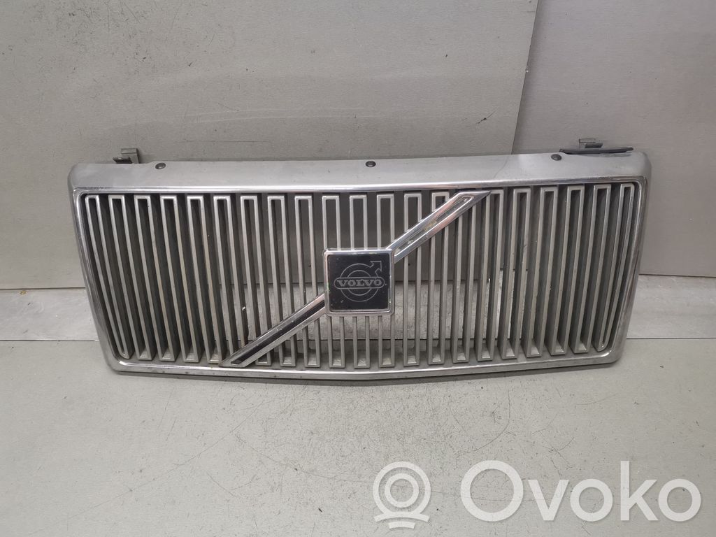 Volvo 850 Etusäleikkö 