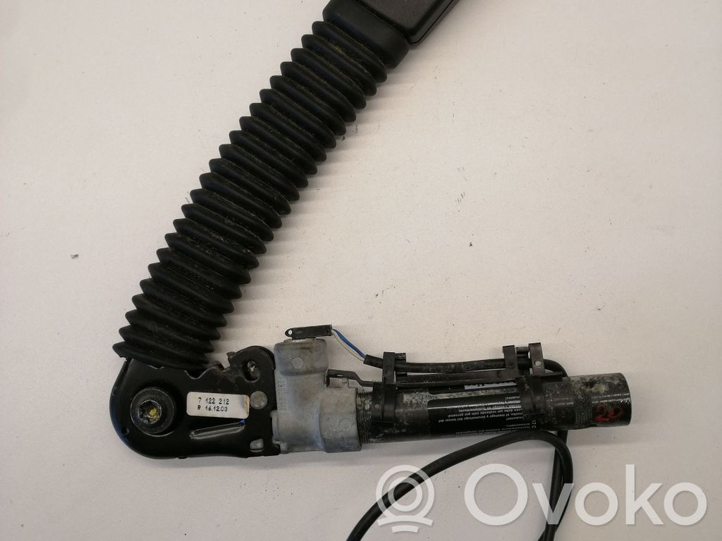 BMW 7 E65 E66 Etuistuimen turvavyön solki 
