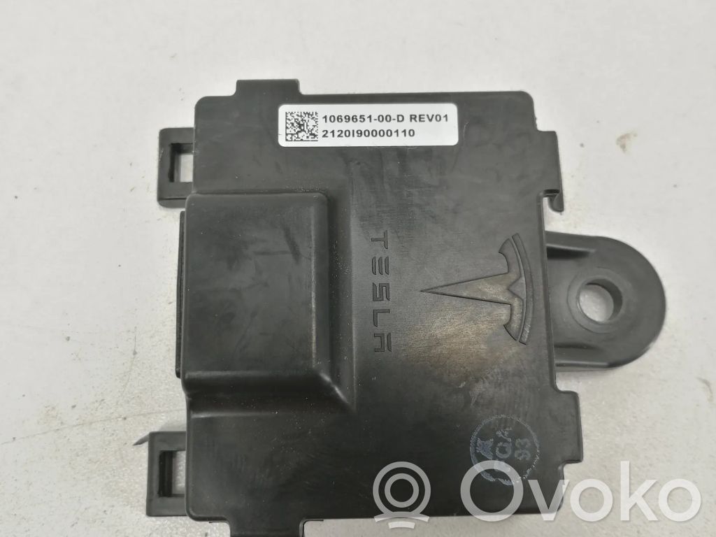 Tesla Model S Door control unit/module 