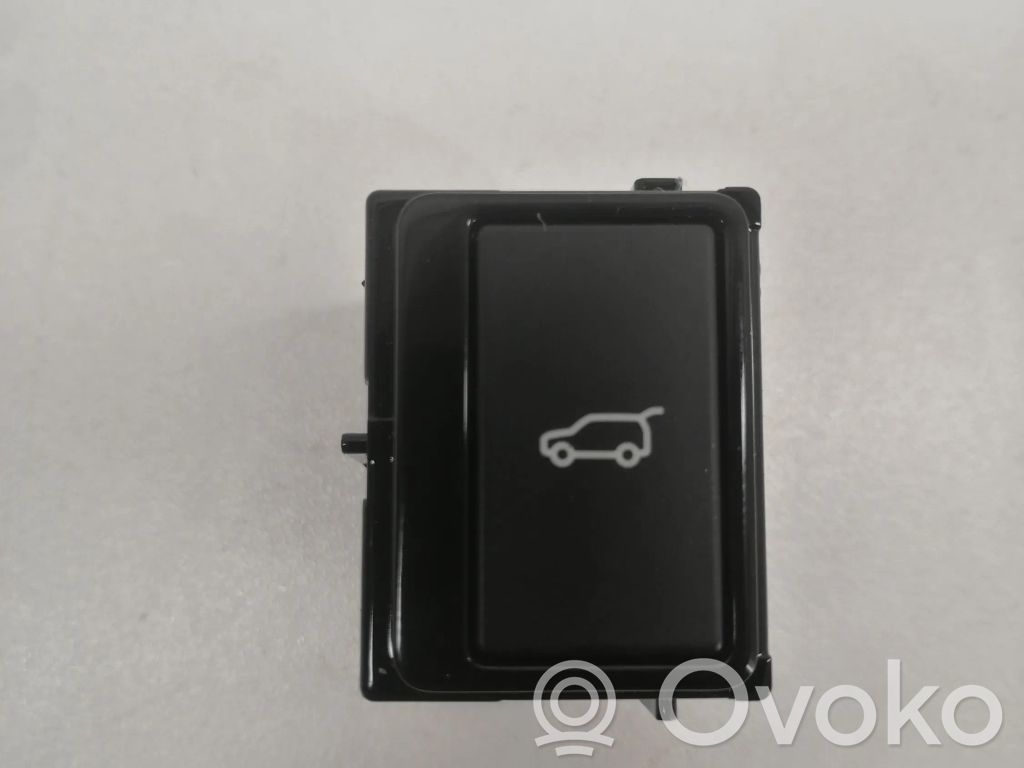 Jaguar I-Pace Tailgate opening switch 