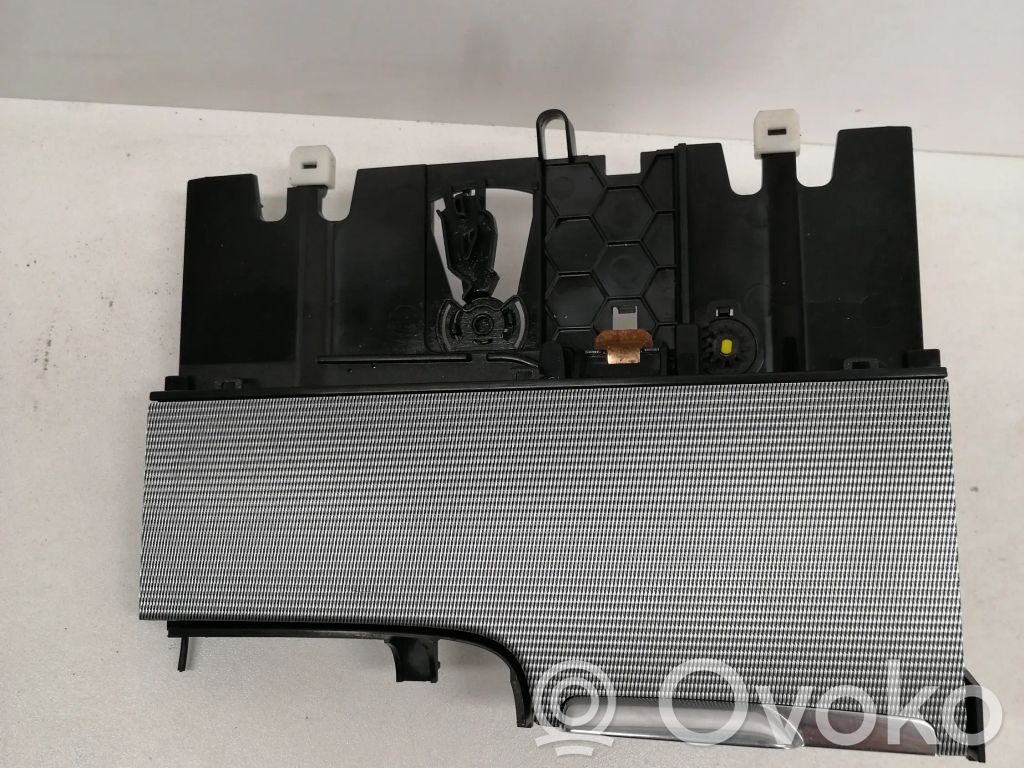 Volvo XC60 Ashtray (front) 