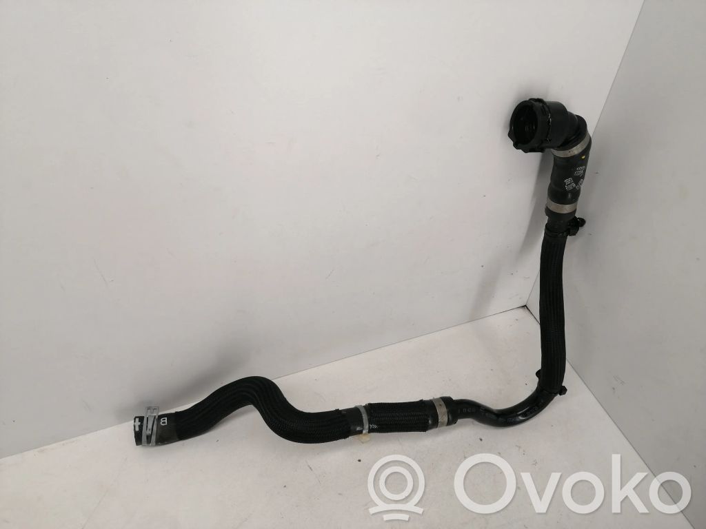 Jaguar I-Pace Engine coolant pipe/hose 