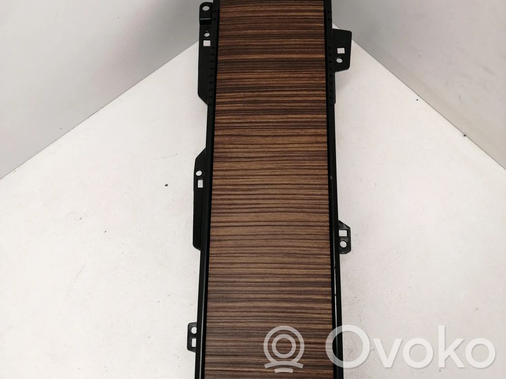 Volvo XC60 Mukiteline edessä 
