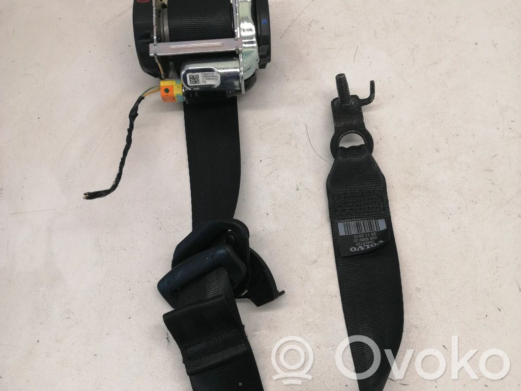 Volvo XC90 Cinturón trasero 