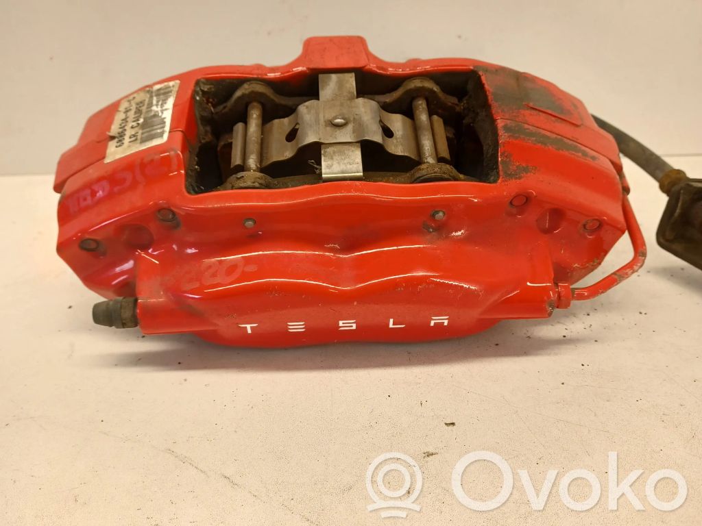 Tesla Model S Takajarrusatula 