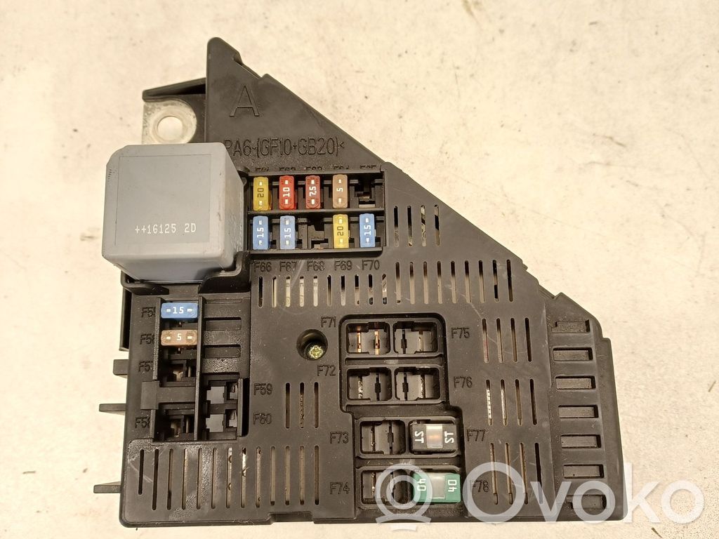 Volvo XC90 Fuse module 