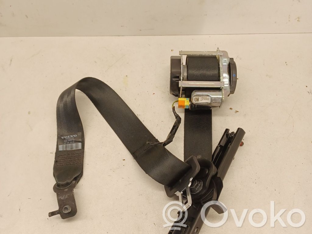 Volvo XC90 Cinturón trasero 