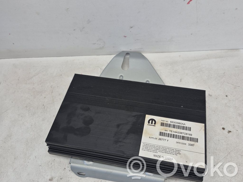 Dodge Durango III Garso stiprintuvas 