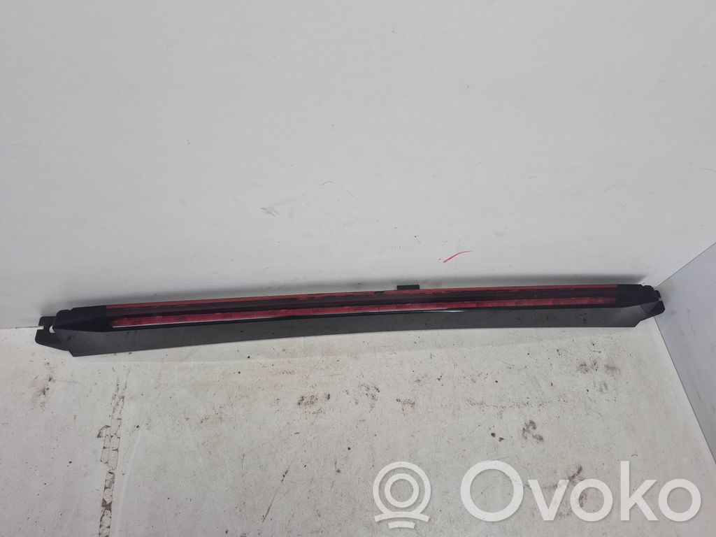 Volvo XC90 Third/center stoplight 