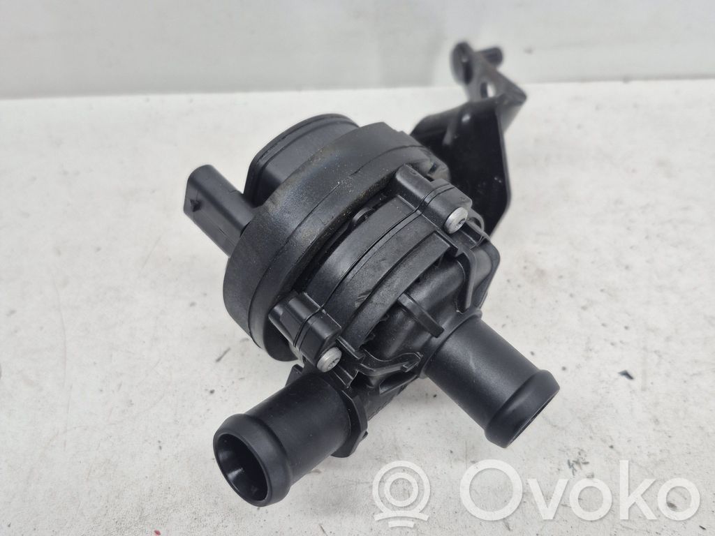 Volkswagen Golf VIII Pompa cyrkulacji / obiegu wody 