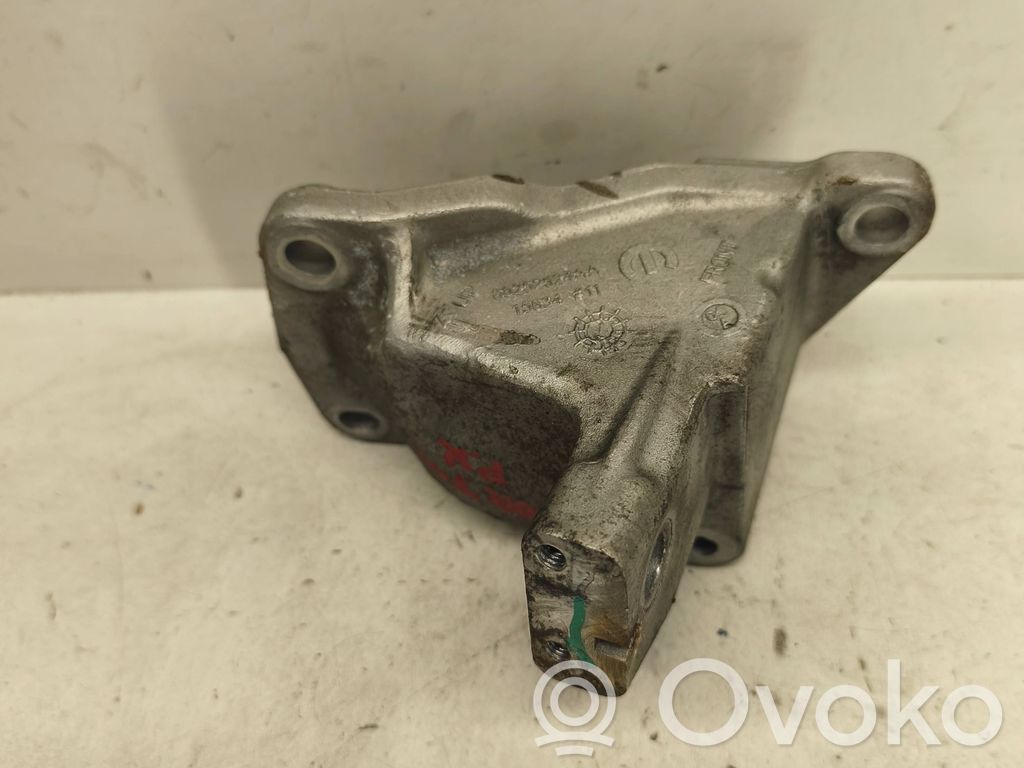 Dodge Durango III Engine mounting bracket 