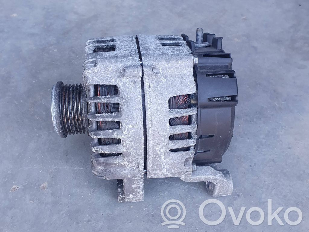 BMW 1 F20 F21 Генератор 