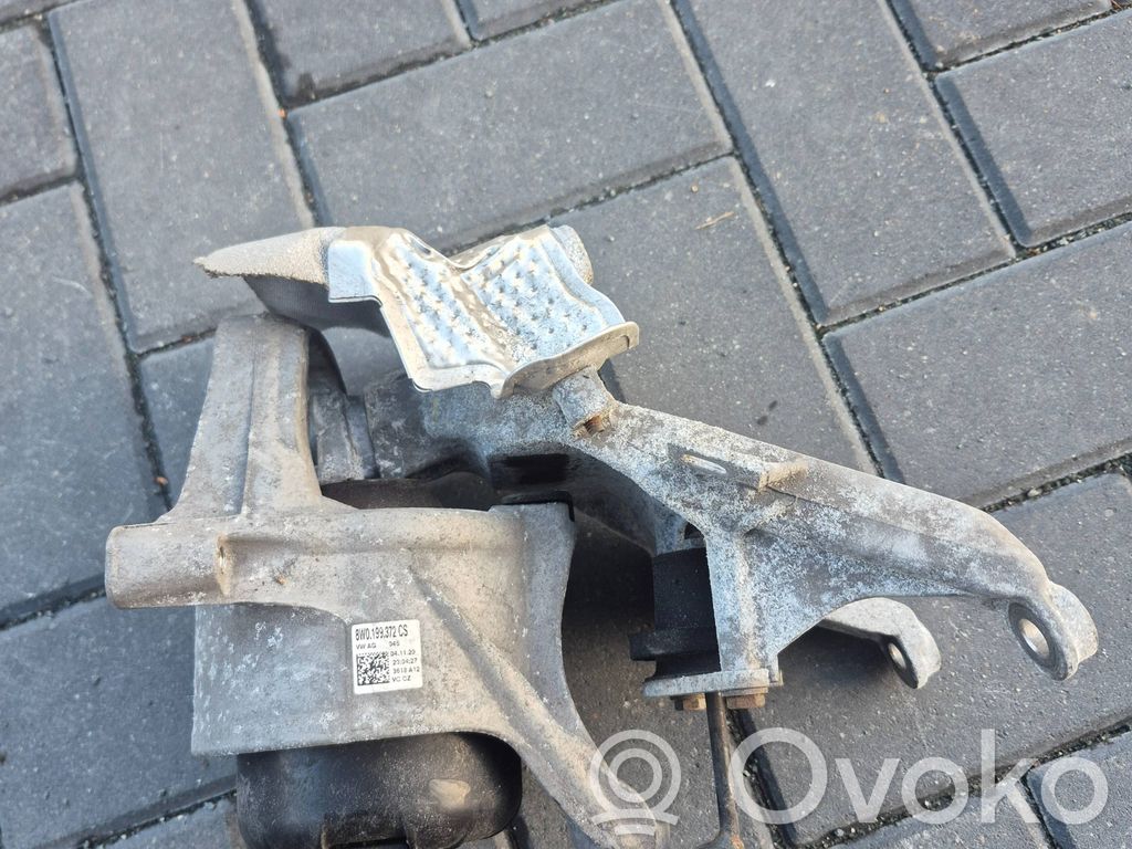 Audi A4 S4 B9 8W Engine mount bracket 